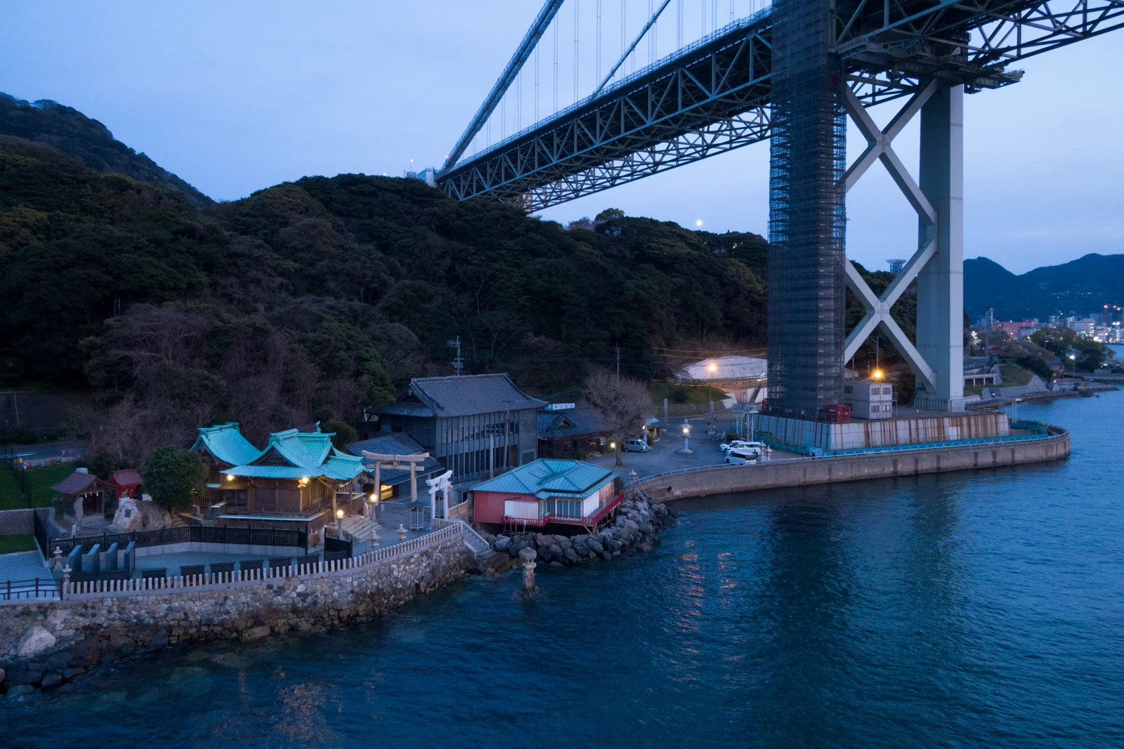 海峡の夕暮れ